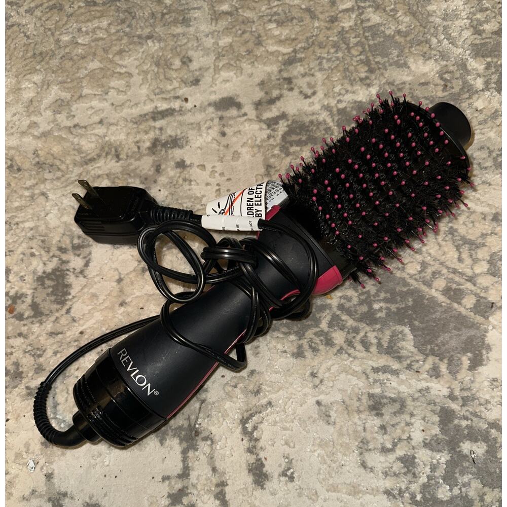 Revlon One-Step Hair Dryer Volumizer Hot Air Brush Black RVDR5222